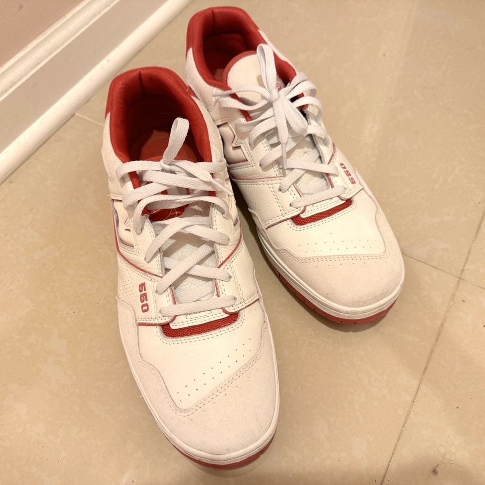 White and red new balance 550 men’s shoes